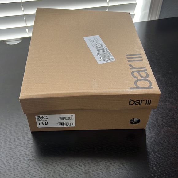 Bar Iii Dillian Front Zip Shooties...MSRP $90 - Picture 2 of 5